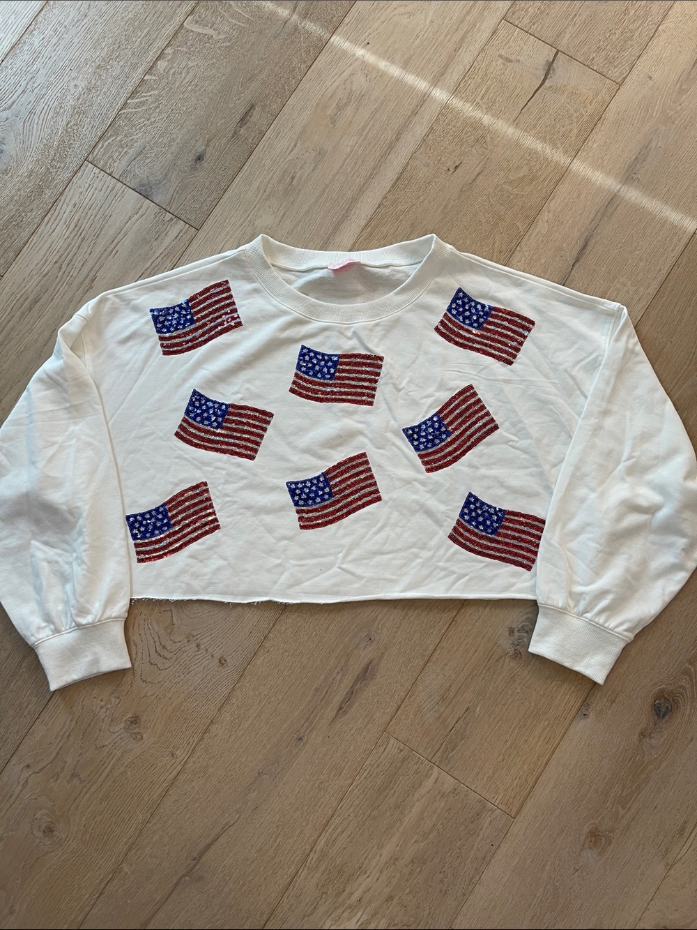 PINK LILY White Cropped Sweatshirt with American Flag Sequined Patches Size M